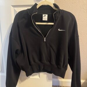 Nike Women's Black Half-Zip Sweatshirt
